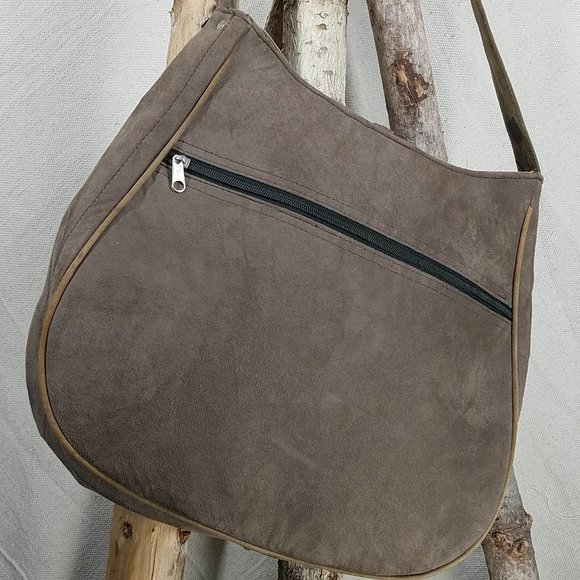 TONI Embroidered | Unique | Large Cross-Body Leather Bag - Picture 6 of 16